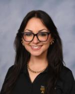 Melanie Larson Headshot.