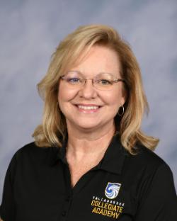 Robin Oliveri Headshot